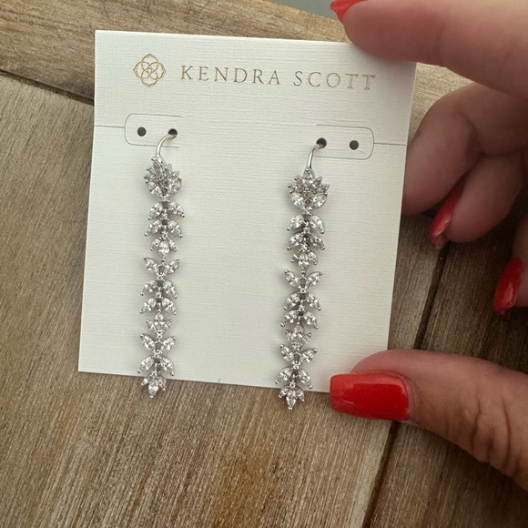Kendra Scott Silver Floral Drop Earrings - Picture 1 of 2